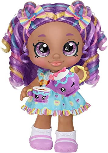 Kindi Kids Kirstea & Tea Party Set Kleinkindpuppe mit wechselbarer Kleidung Plus 11 Shopkins Teeparty Zubehör Inklusive Spielmatte 61 x 61 cm von Kindi Kids