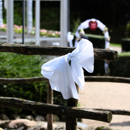 Stoff für Hintergrund, Dekoration und Aufhängung, weiß 90 x 6m/12m/24m Stoff für Hintergrund, Dekoration und Aufhängung, weiß 90 x 6m/12m/24m von Freudenberg