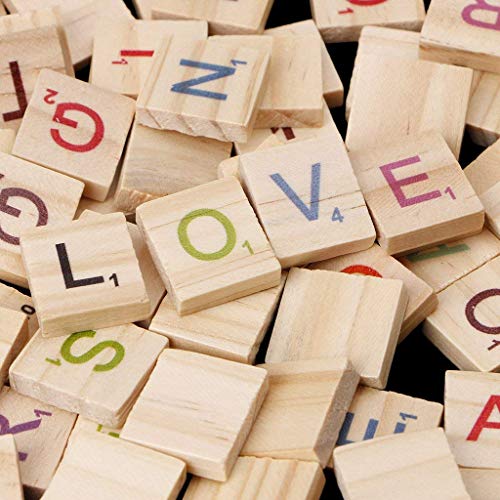 KlsyChry 100 Stück Scrabble Buchstaben bunt Holz A bis Z, Holz Fliesen mit Ziffern, Holz Buchstabe Fliesen zum Ersatzartikel, Bastelarbeiten, Schlafzimmer Decor von KlsyChry