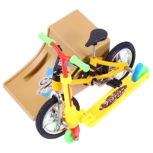 LALADEFIEE 1 Satz Fingerrad Fingersportspielzeug Mini-griffbrettspielzeug Fingerscooter Sportspielzeug Mit Fingerspitzen Mikro Scooter Mini-Scooter Heimtrainer Aluminiumlegierung von LALADEFIEE