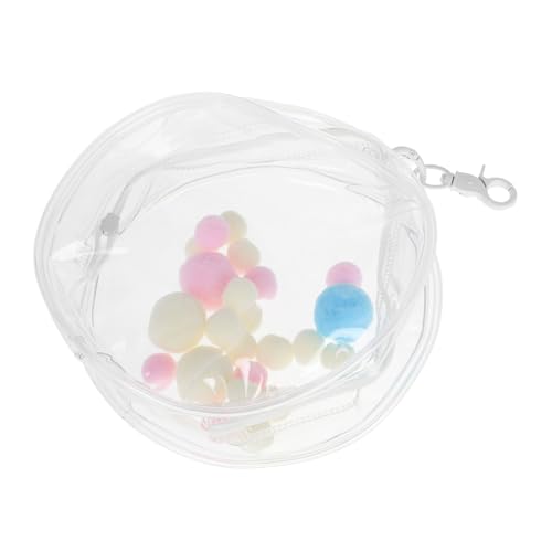 LALADEFIEE Transparente Puppentragetasche mit Schlüsselanhänger Kratzfeste Mini Aufbewahrungstasche für Figuren Durchsichtige Spielzeugtasche für Sammler Inklusive Knopf und Bommel Robust LALADEFIEE Transparente Puppentragetasche mit Schlüsselanhänger Kratzfeste Mini Aufbewahrungstasche für Figuren Durchsichtige Spielzeugtasche für Sammler Inklusive Knopf und Bommel Robust von LALADEFIEE