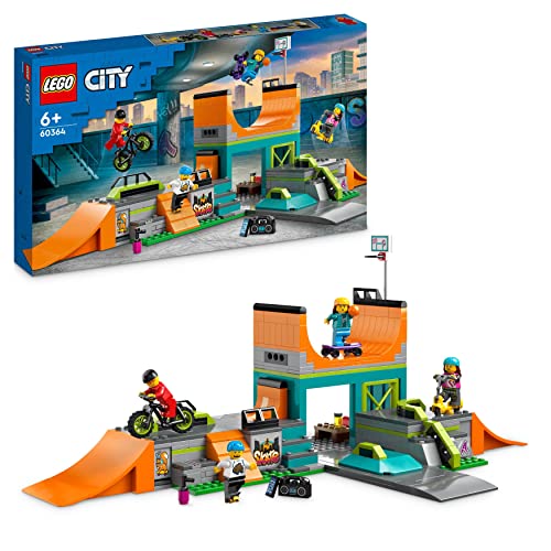 LEGO 60364 City Skaterpark, Spielzeug für Kinder ab 6 Jahren, mit BMX-Rad, Skateboard, Scooter, Inline-Skates und 4 Skater-Minifiguren zum Ausführen von Stunts, 2023 Set von LEGO