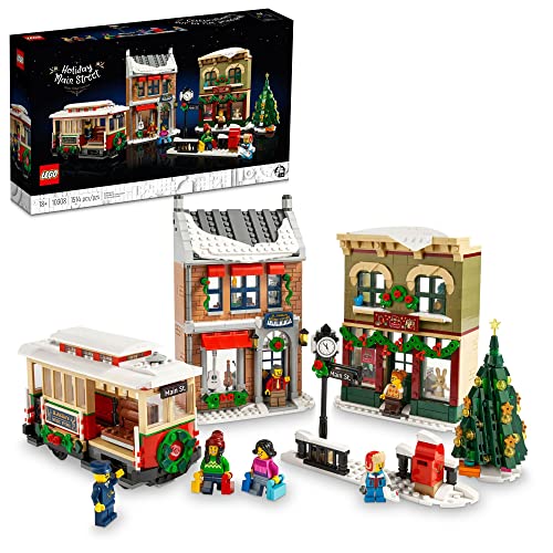 LEGO Holiday Main Street Building Kit, Christmas Village Adult Set for Families, Holiday Display Set with Shops, Straßenbahn und 6 Minifiguren, Weihnachtsdeko zum Zusammenbauen, 10308 von LEGO