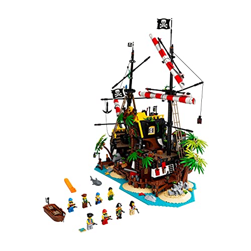 LEGO Ideas Pirates of Barracuda Bay 21322 Building Kit, Cool Pirate Shipwreck Model with Pirate Action Figures for Play and Display, Makes a Great Birthday, New 2020 (2,545 Pieces) von LEGO