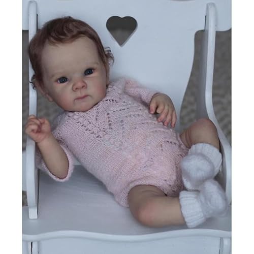 LKBOBIR Lebensechte Reborn-Babypuppe, 50 cm, Rosa Strickkörper mit Spitzenmuster, Weiße Socken von LKBOBIR