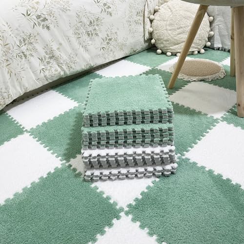 LULUMAIC 48 Stück Plüsch-Puzzle-Bodenfliesen, ineinandergreifender Teppich mit Rand, Schaumstoff-Bodenmatte, Spielteppich, Nachttischkissen, 30 x 30 cm (grün + weiß 0,23 Zoll) von LULUMAIC