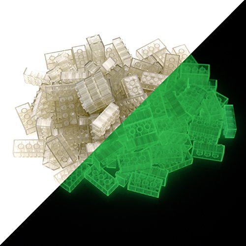 LUMENTICS 100 Klemmbausteine 2x4 Transparent - Im Dunkeln leuchtende Spielsteine. Kompatibel, passgenau und geprüft. Leuchten bis zu Einer Stunde nach Aufladen. Von 3 bis 99 Jahren. von LUMENTICS