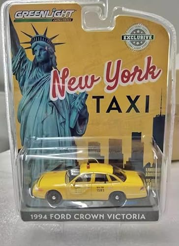 LUNAIPSE Green Light -30206 - Modell 1994 Crown Victoria NYC Taxi - 7 cm Maßstab 1/64 von LUNAIPSE