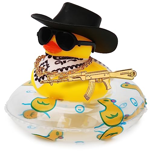 LUTER Ente für Auto, Gummi Ente für Auto Armaturenbrett Quietschend Ente Badespielzeug Spaß Cowboy Ente Autozubehör Auto Armaturenbrett Dekorationen mit Schwimmring Mütze Brille(Style 3) von LUTER