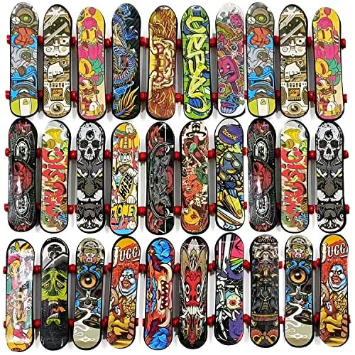 LYQQY Fingerskateboards, 30 Stückes Fingerskateboard Set Mini Fingerboards Skatepark Spiel für Kinder Partytütenfüller, Kindergeburtstag Geschenke,Schlüsselbund Dekoration,9.5cm (Zufällige Muster) von Kindpack