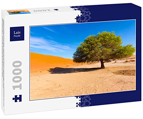 Lais Puzzle Sossusvlei Namibia, landschaftlich reizvolle Tonsalzebene mit geflochtenen Akazienbäumen und majestätischen Sanddünen. Namib Naukluft National Park 1000 Teile von Lais Puzzle