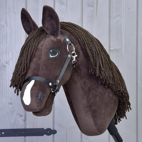 LarDen Hobby Horse Chianti mit schwarzem Halfter - Größe S, HANDGEFERTIGTES Stockpferd Für Kleine, Große Kinder mit Zubehör | Spielpferd, Pferd Zum Reiten Spielzeug, Hobby Horsing von LarDen