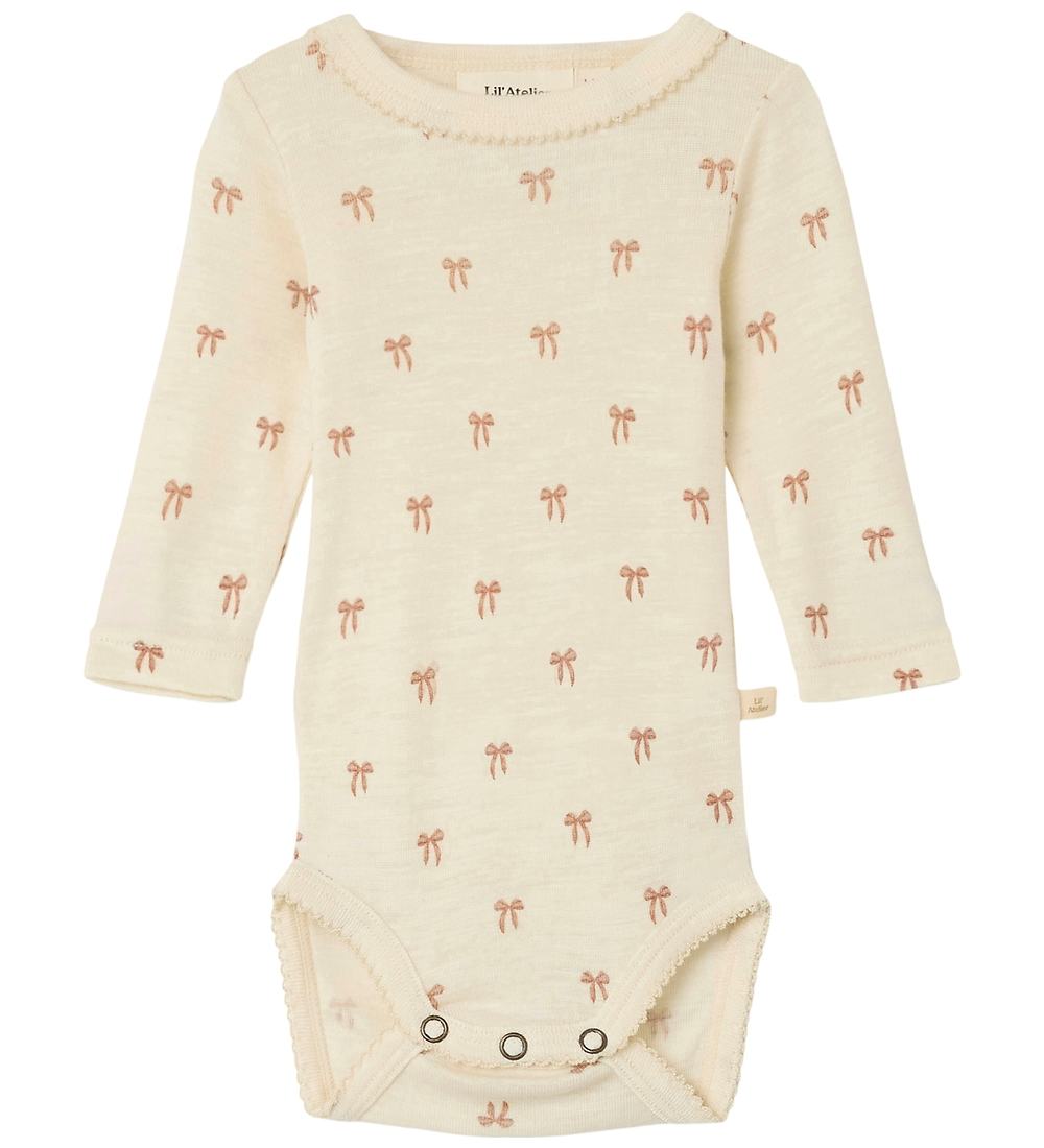 Lil' Atelier Body l/ä - Wool/Modal - Noos - NbfNalu - Turteltaub - Lil Atelier - 68 - Body L/Ä Lil' Atelier Body l/ä - Wool/Modal - Noos - NbfNalu - Turteltaub - Lil Atelier - 68 - Body L/Ä von Lil Atelier
