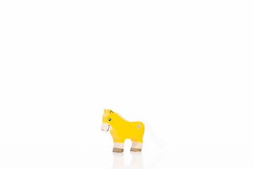 Lilu® Einhorn Pony Fohlen mit leuchtendem Herz, Mähne und Schweif, Fabelwelt Holztiere handbemalt, Holzspielzeug aus FSC®-Holz, EN71 und DEKRA Zertifiziert Spielfigur für Kinder (Gelb) von Lilu