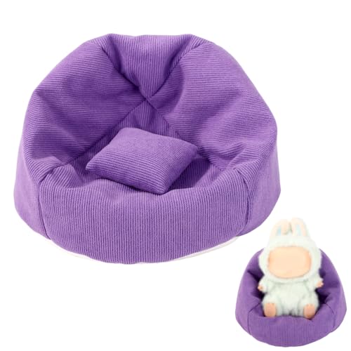Lyreh Mini Sitzsackstuhl für Puppensitz, Lila Weiches Mini Sofa mit Kissen Puppenanzeige Couch Miniaturmöbel Niedliche Tischdekoration für Zuhause Büro Schreibtisch Regal Auto Armaturenbrett Zubehör Lyreh Mini Sitzsackstuhl für Puppensitz, Lila Weiches Mini Sofa mit Kissen Puppenanzeige Couch Miniaturmöbel Niedliche Tischdekoration für Zuhause Büro Schreibtisch Regal Auto Armaturenbrett Zubehör von Lyreh