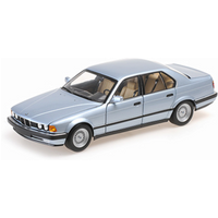 MINICHAMPS 1:18 BMW 730I (E32) - 1986 - LIGHT BLUE METALLIC von MINICHAMPS