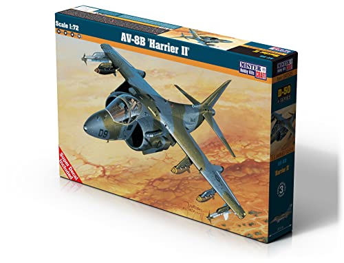 Mistercraft Modellbausatz Flugzeug AV-8B Harrier II Maßstab 1:72 Plastikbausatz, Bausatz zum Zusammenbauen, Inklusive Klebstoff, Kunststoffmodell, Bauanleitung,208mmx140mm von MISTER CRAFT HOBBY KITS