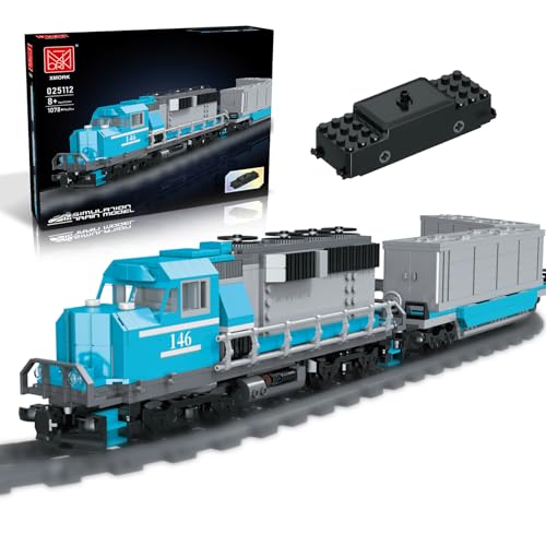 MOCBROPCS Güterzug Bausatz Eisenbahn Baustein Zug, Lokomotive und Wagen, Modellbau-Spielzeug Geschenk für Kinder ab 8 Jahren/Erwachsene (1078 Teile, mit 32 Schienen und wiederaufladbarem Motor) von MOCBROPCS