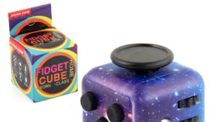 MPQDFG 2 Stück Zappelspielzeugset, Galaxy Anti-Stress-Würfelspielzeug, Infinity-Würfel, Zappelpad-Controller, Kleine Geschenke Für Kinder Und Erwachsene Zum Stressabbau In Stresssituationen von MPQDFG