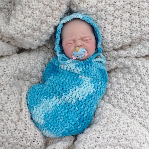 MYREBABY Ganzkörper-Puppe aus Silikon, 17,8 cm, lebensechte Neugeborene, geschlossene Augen, echte Babypuppen, blaue Bekleidungszubehör, Geburtstagsgeschenk von MYREBABY