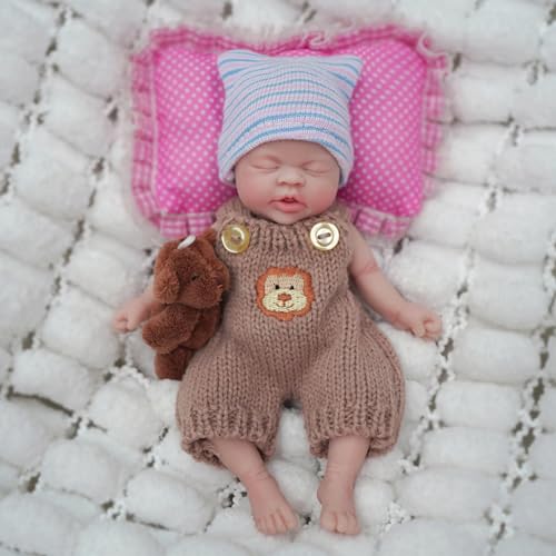 MYREBABY Mini Reborn Babypuppe, Silikon, Ganzkörper-Puppe, 17,8 cm, realistische Neugeborenen-Puppe, sieht echt aus, schlafendes Baby, schwarzer Junge mit Geschenk-Box, für Kinder ab 3 Jahren von MYREBABY