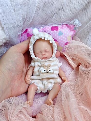 MYREBABY Miniatur 5,5 Zoll Silikon Babys Puppe Silikon Ful Body Reborn Babypuppe Realistische Neugeborene Geschlossene Augen Schlafendes Baby Niedlich Mädchen Weiche Anti Stress Puppe Der Look Real von MYREBABY