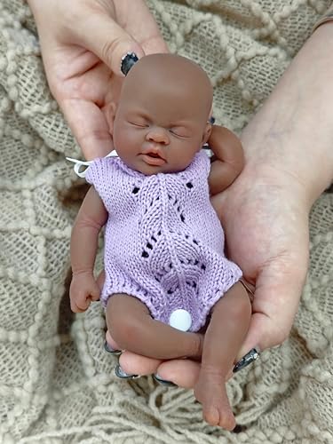 MYREBABY Reborn Babypuppe aus Silikon, lebensechte Mikro-Puppe für Neugeborene mit geschlossenen Augen, lebensechte Schlafpuppe, schwarz, sieht echt aus mit Bekleidungszubehör für von MYREBABY