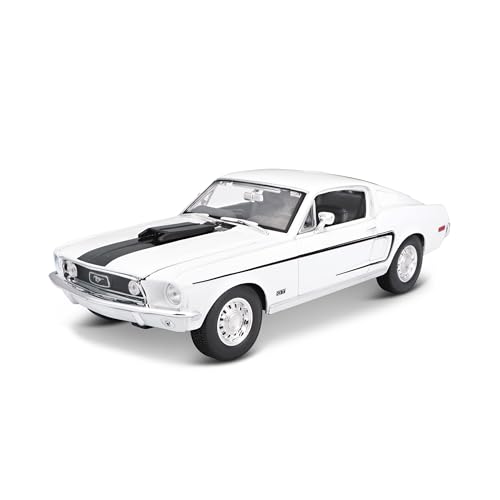 Maisto Ford Mustang GT Cobra Jet: Modellauto mit Federung, Maßstab 1:18, Türen und Motorhaube beweglich, Fertigmodell, lenkbar, 24 cm, hellblau (531167) von Bauer Spielwaren