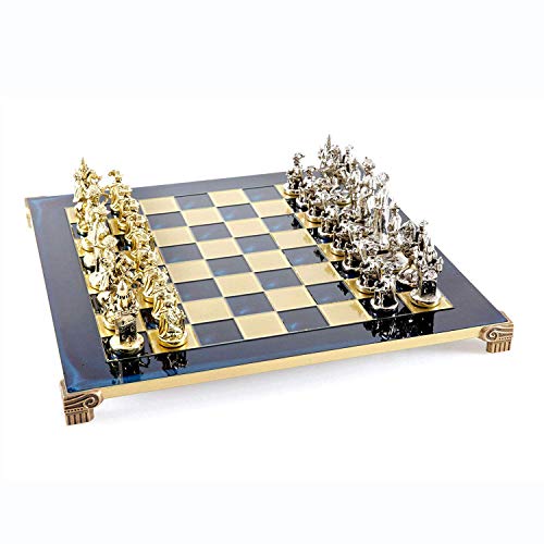 Knights Chess Set - Brass&Nickel - Blue Chess Board von Manopoulos