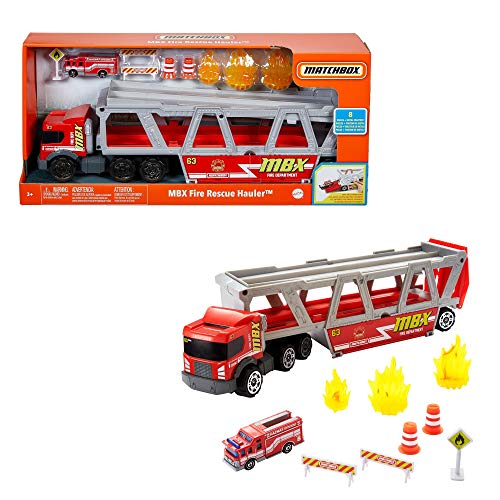 Matchbox GWM23 - Matchbox Construction Hauler mit 1 Feuerwehrfahrzeug und 8 Zubehörteilen, Spielzeug ab 3 Jahren von Mattel