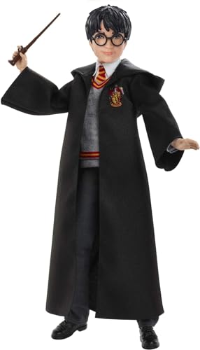 Mattel Harry Potter - Sammlerpuppe (ca. 26 cm) mit Hogwarts-Uniform, Gryffindor-Robe und Zauberstab, Spielzeug ab 6 Jahren FYM50 von Mattel