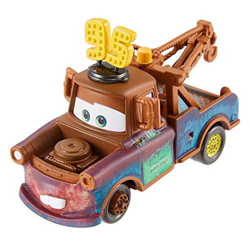 Disney Pixar Cars - Mater with 95 Hat von Mattel