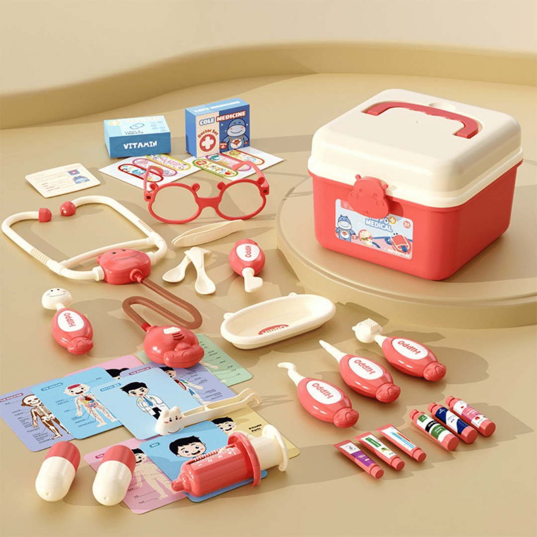 Hippo Doctors Set™ - Mini-Ärzte in Aktion - Spielzeug-Arzt-Set 37 Teile / Rot | Pädagogisches Holzspielzeug von Mein Kleines Baby