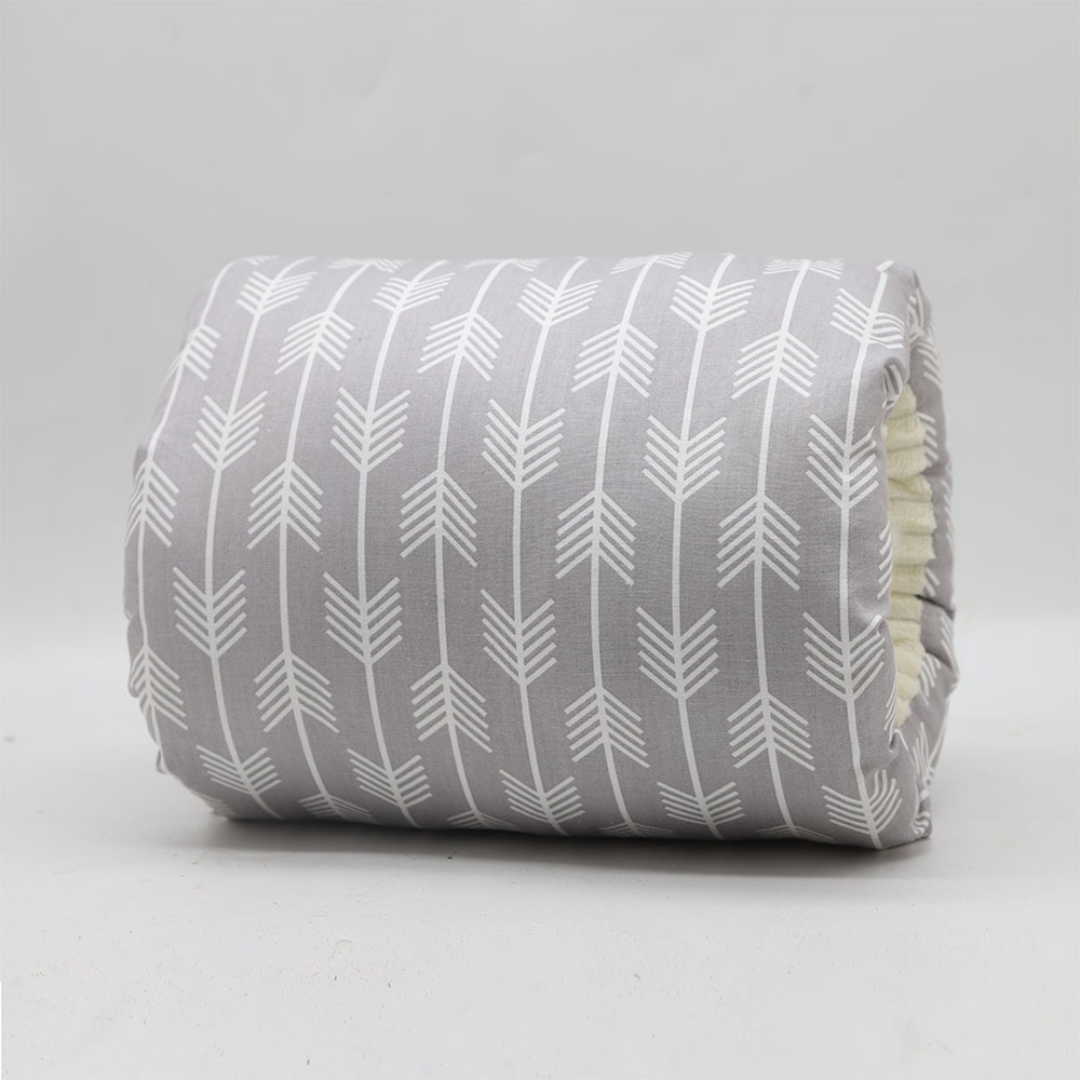 MamáEase – Ergonomisch&weich– Stillkissen für Babys Graue Pfeile | Pädagogisches Holzspielzeug MamáEase – Ergonomisch&weich– Stillkissen für Babys Graue Pfeile | Pädagogisches Holzspielzeug von Mein Kleines Baby