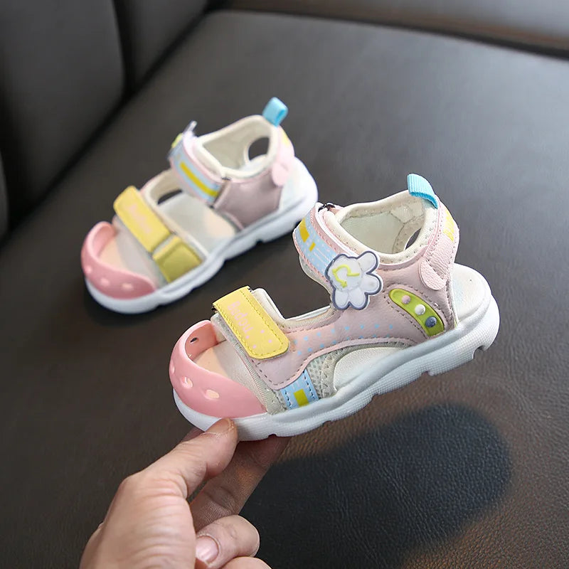 Mini Fashion™ - Sommerliche Sandabenteuer - Kindersandalen Rosa / 22 (12 - 18 Monate) | Pädagogisches Holzspielzeug von Mein Kleines Baby