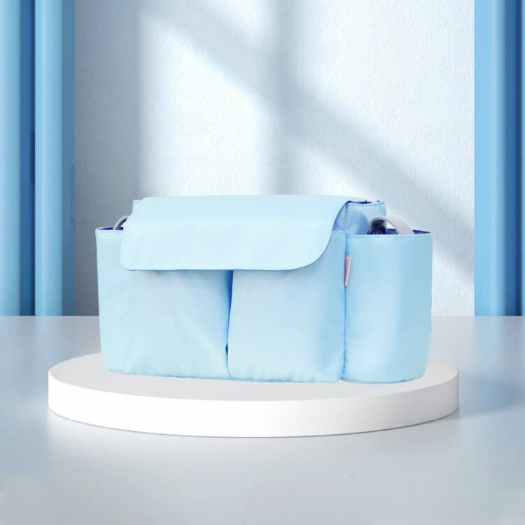 ToddlerOrganizer– Wasserabweisend&geräumig – Kinderwagen-Organizer mit Flaschenhaltern Hellblau | Pädagogisches Holzspielzeug ToddlerOrganizer– Wasserabweisend&geräumig – Kinderwagen-Organizer mit Flaschenhaltern Hellblau | Pädagogisches Holzspielzeug von Mein Kleines Baby