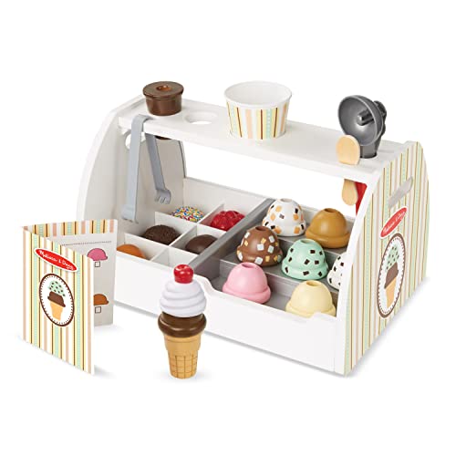 Melissa & Doug Eisdiele aus Holz - 28-teiliges Spielset zum Portionieren und Servieren von 8 Sorten Eiscreme in Eistüten oder im Eisbecher, Spielgeld inklusive, für Kinder ab 3 Jahren Melissa & Doug Eisdiele aus Holz - 28-teiliges Spielset zum Portionieren und Servieren von 8 Sorten Eiscreme in Eistüten oder im Eisbecher, Spielgeld inklusive, für Kinder ab 3 Jahren von Melissa & Doug