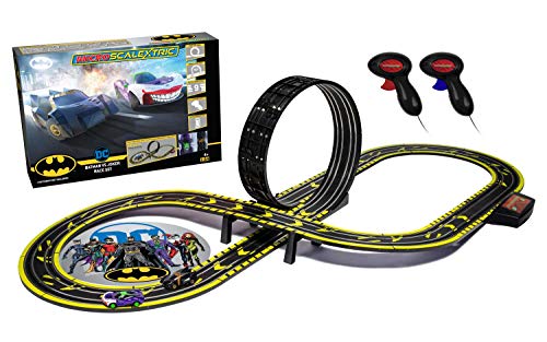 Micro Scalextric Batman vs Joker im Set, batteriebetriebenes Rennset, Schwarz von Scalextric