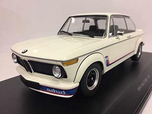 Minichamps 1: 18 1973 BMW 2002 Turbo – Weiß – 155026200 von Minichamps