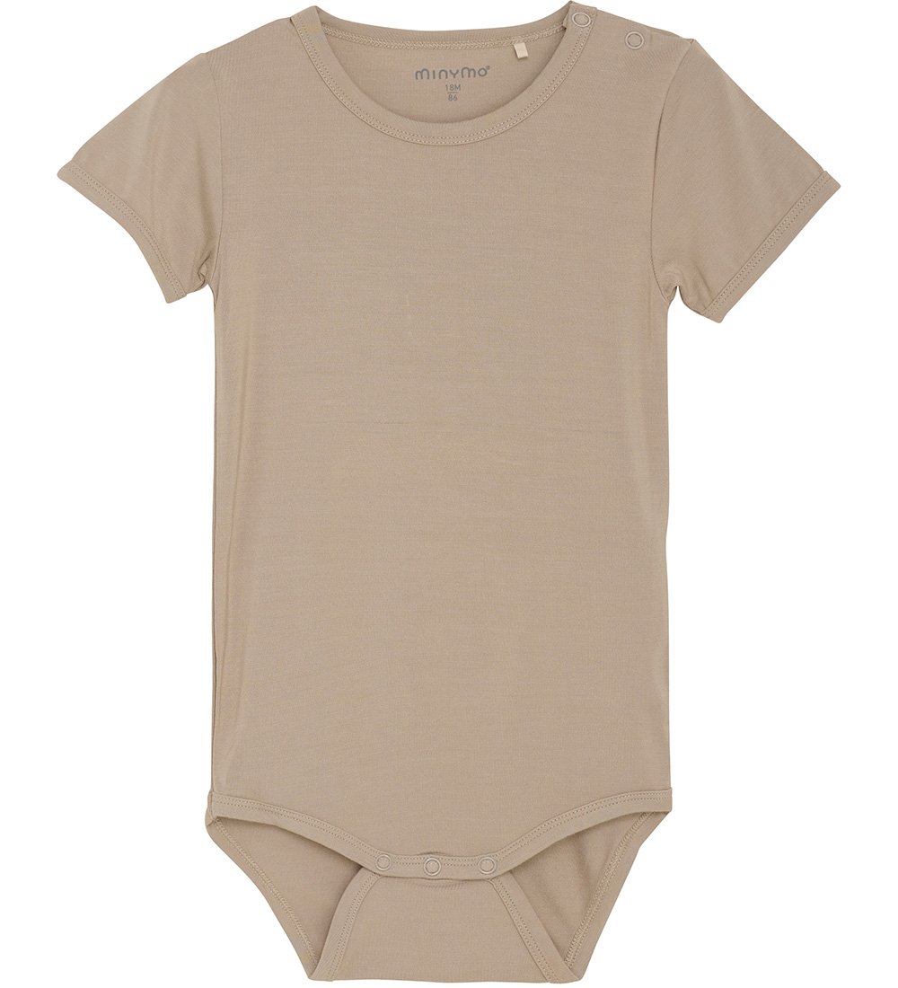 Minymo Body k/ä - Viskose - Einfach Taupe - Minymo - 56 - Body K/Ä Minymo Body k/ä - Viskose - Einfach Taupe - Minymo - 56 - Body K/Ä von Minymo