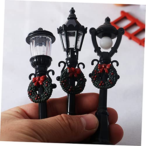 Mipcase 2 Stück Miniatur Straßenlaterne aus Langlebiges Miniatur Modell für Puppenhaus Dekoration Tragbar und Kompakt als DIY oder Mini Garten Deko Mipcase 2 Stück Miniatur Straßenlaterne aus Langlebiges Miniatur Modell für Puppenhaus Dekoration Tragbar und Kompakt als DIY oder Mini Garten Deko von Mipcase