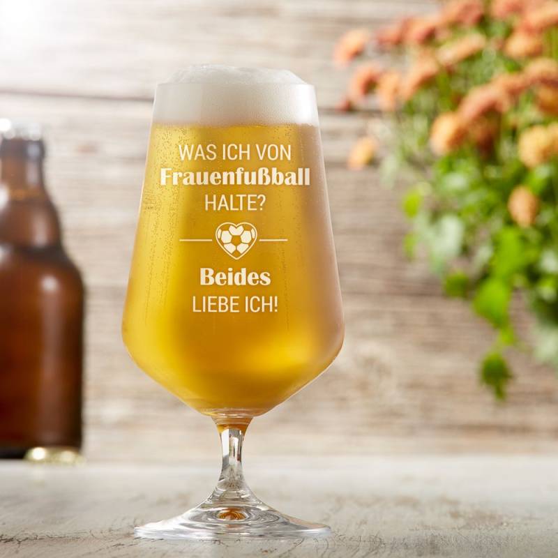 Bierglas mit Gravur - Frauenfußball von Monsterzeug