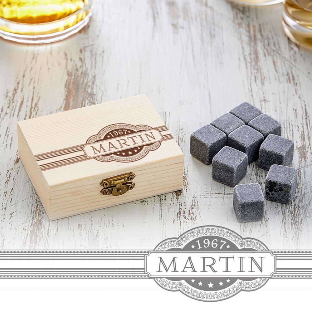 Whisky Steine in Holzkiste mit Gravur - Banderole Whisky Steine in Holzkiste mit Gravur - Banderole von Monsterzeug