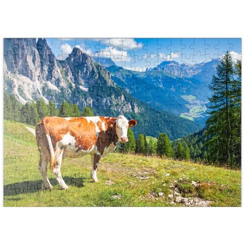 MyPuzzle Kuh grast auf Einer Alpenwiese in den Dolomiten - Premium 200 Teile Puzzle - MyPuzzle Sonderkollektion von Puzzle Galaxy von MyPuzzle.com