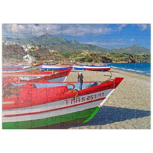 MyPuzzle Fischerboote am Strand von Nerja, Malaga, Andalusien, Spanien - Premium 100 Teile Puzzle - MyPuzzle Sonderkollektion von Puzzle Galaxy von MyPuzzle.com