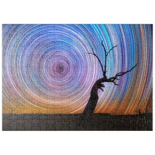 MyPuzzle Lebhafte Sternspuren über einem Baum im australischen Outback - Premium 200 Teile Puzzle - MyPuzzle Sonderkollektion von Puzzle Galaxy MyPuzzle Lebhafte Sternspuren über einem Baum im australischen Outback - Premium 200 Teile Puzzle - MyPuzzle Sonderkollektion von Puzzle Galaxy von MyPuzzle.com