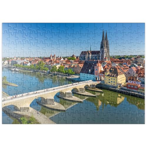 MyPuzzle Steinerne Brücke über die Donau mit der Altstadt und dem Regensburger Dom St. Peter - Premium 200 Teile Puzzle - MyPuzzle Sonderkollektion von Puzzle Galaxy von MyPuzzle.com