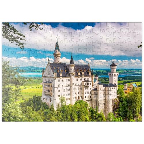 MyPuzzle Schloss Neuschwanstein an einem Sommertag in Deutschland - Premium 200 Teile Puzzle - MyPuzzle Sonderkollektion von Puzzle Galaxy von MyPuzzle.com