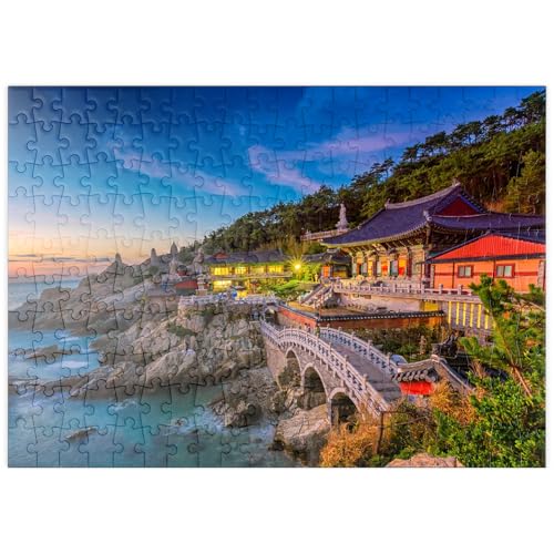 MyPuzzle Schöner Sonnenaufgang Haedong Yongongs Temple Busan, Korea - Premium 200 Teile Puzzle - MyPuzzle Sonderkollektion von Puzzle Galaxy von MyPuzzle.com