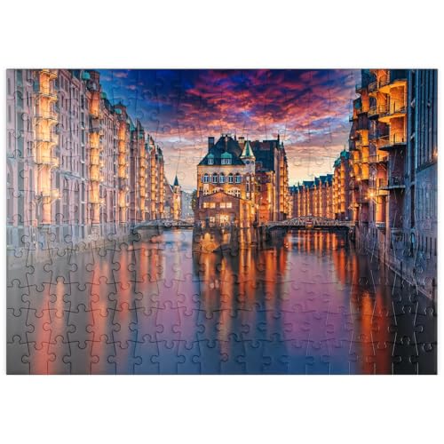 MyPuzzle Speicherstadt Hamburg bei Dämmerung - Premium 200 Teile Puzzle - MyPuzzle Sonderkollektion von Puzzle Galaxy von MyPuzzle.com